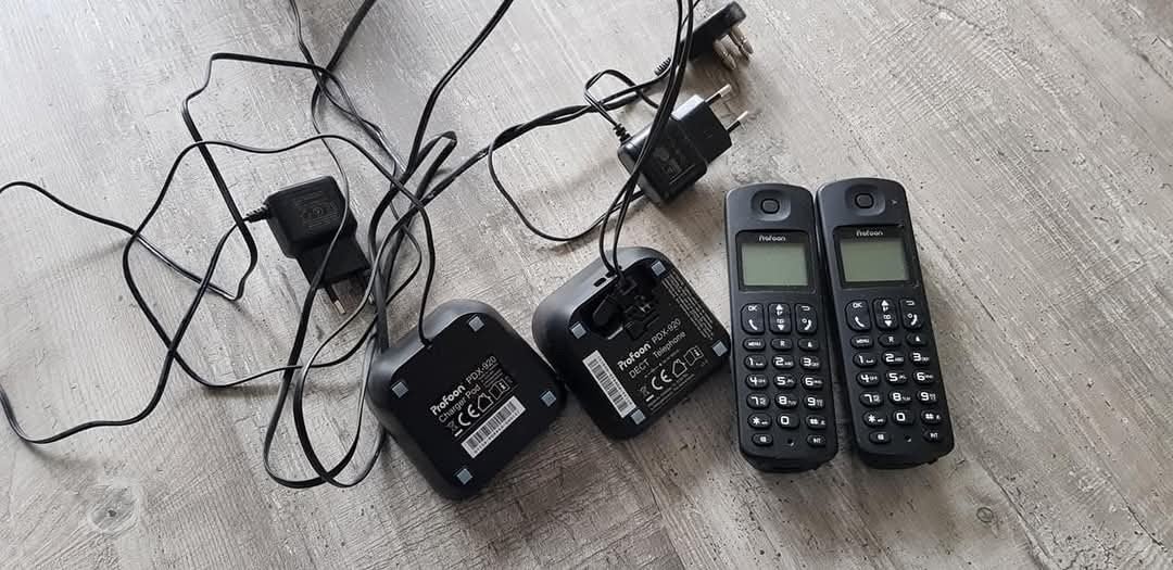 Profoon Huistelefoonset met 2 Handsets en Opladers, Ophalen of Verzenden, Gebruikt, 2 handsets