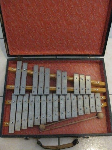 XYLOFOON - 25 TOETSEN en 2 HAMERS in KOFFER, Muziek en Instrumenten, Percussie, Ophalen, Gebruikt, Melodische percussie