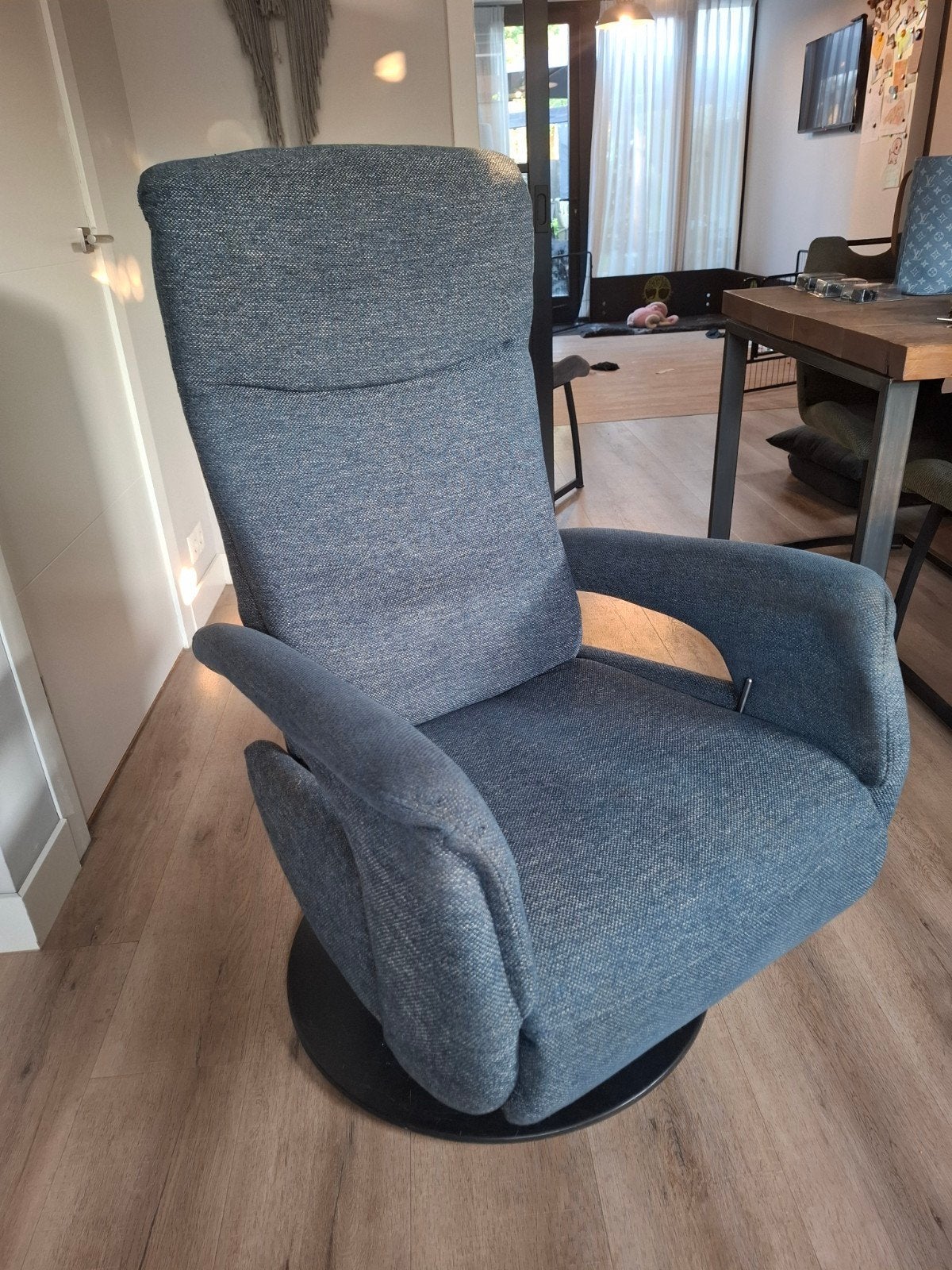 Blauwe handverstelbare stoel fauteuil, Huis en Inrichting, Fauteuils, Ophalen, 75 tot 100 cm, 50 tot 75 cm