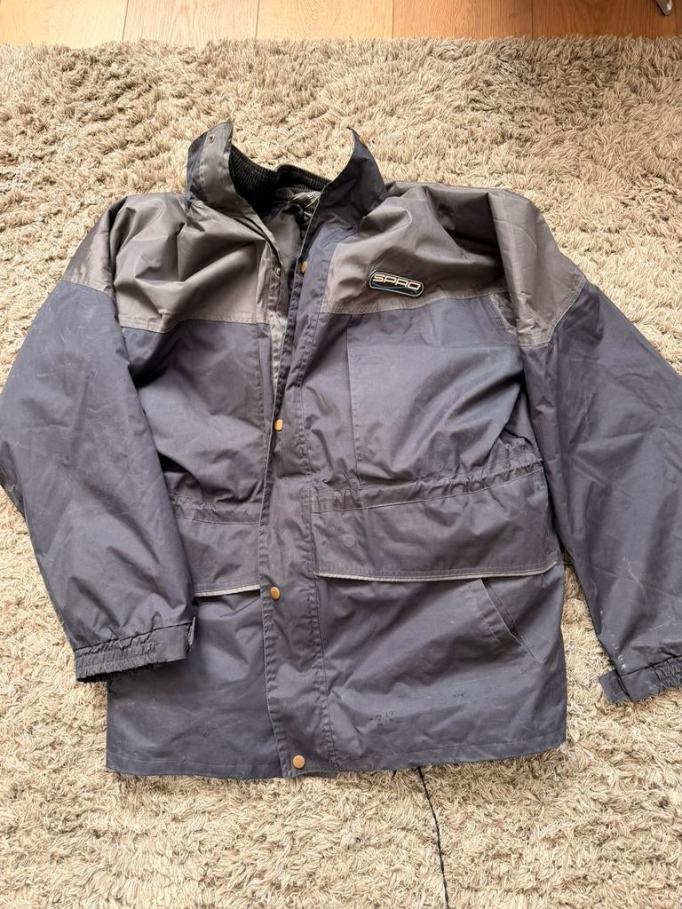 Spro visjas regenjas xl, Watersport en Boten, Hengelsport | Algemeen, Ophalen of Verzenden, Gebruikt, Kleding