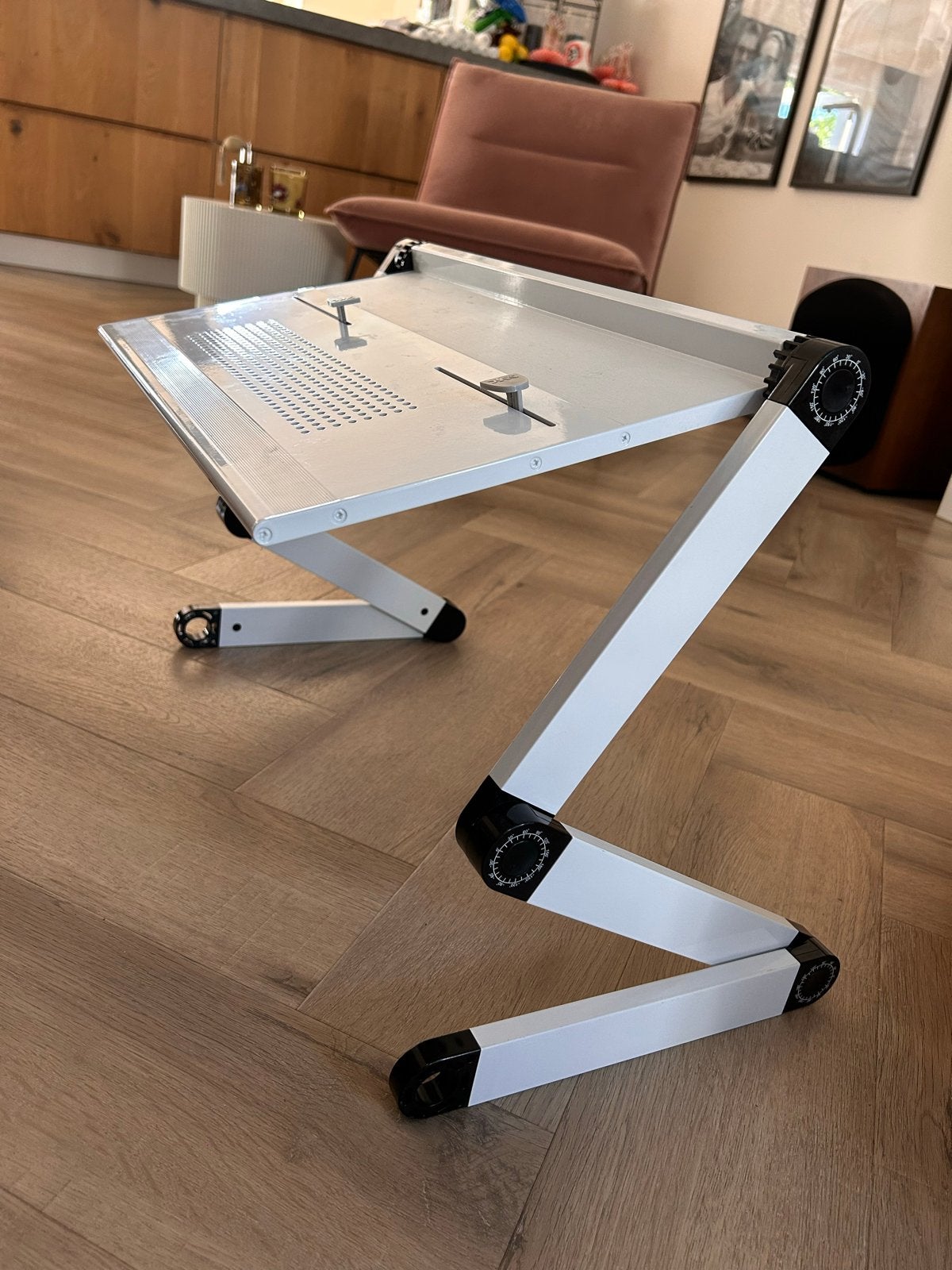 Ergonomische Laptop Standaard - Verstelbaar & Draagbaar, Computers en Software, Laptopstandaarden, Ophalen of Verzenden, Zo goed als nieuw