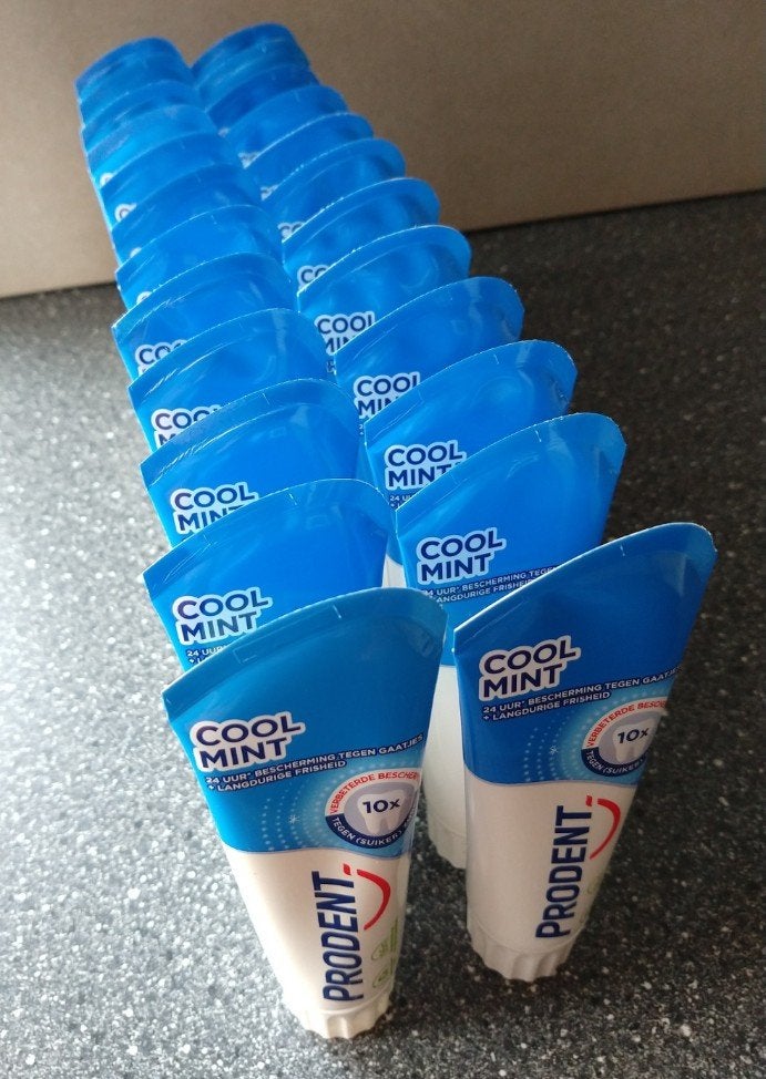 Tandpasta 24 tubes, Ophalen of Verzenden, Nieuw, Tandpasta
