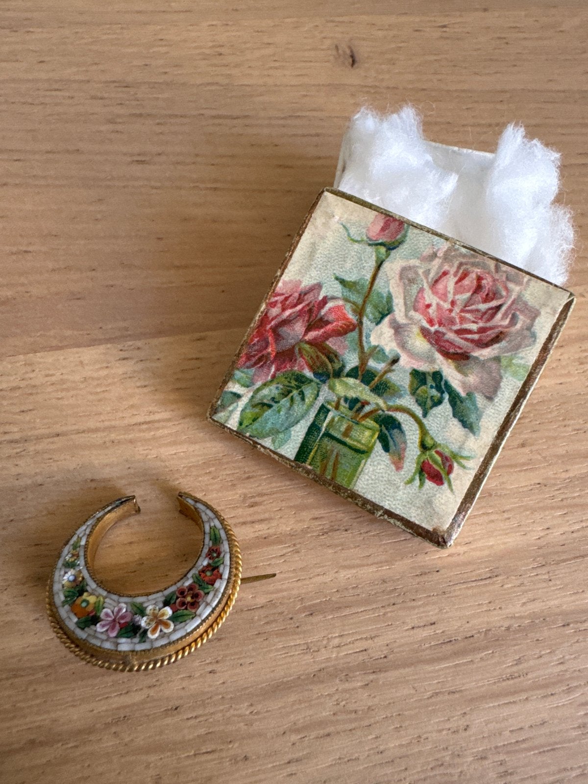 Antieke Duitse micro-mozaïek broche in origineel doosje, Antiek en Kunst, Antiek | Overige Antiek, Ophalen of Verzenden