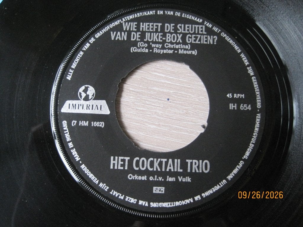 Het Cocktail Trio  - Wie heeft die sleutel van de jukebox, Originele persing, 7 inch, Ophalen of Verzenden, Zo goed als nieuw