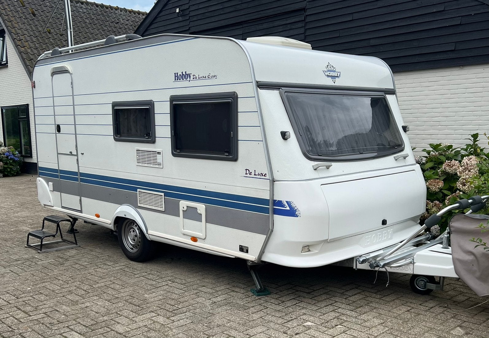 Hobby 440 De luxe Easy + evt. Stalling, Caravans en Kamperen, Caravans, Hobby, Treinzit, Particulier, Tot en met 4
