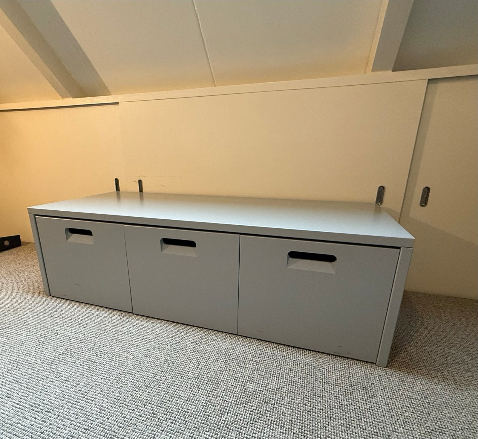 VT wonen -Wood, houten Lage kast met 3 lades, Ophalen, 100 tot 150 cm, Zo goed als nieuw, 3 of 4 laden