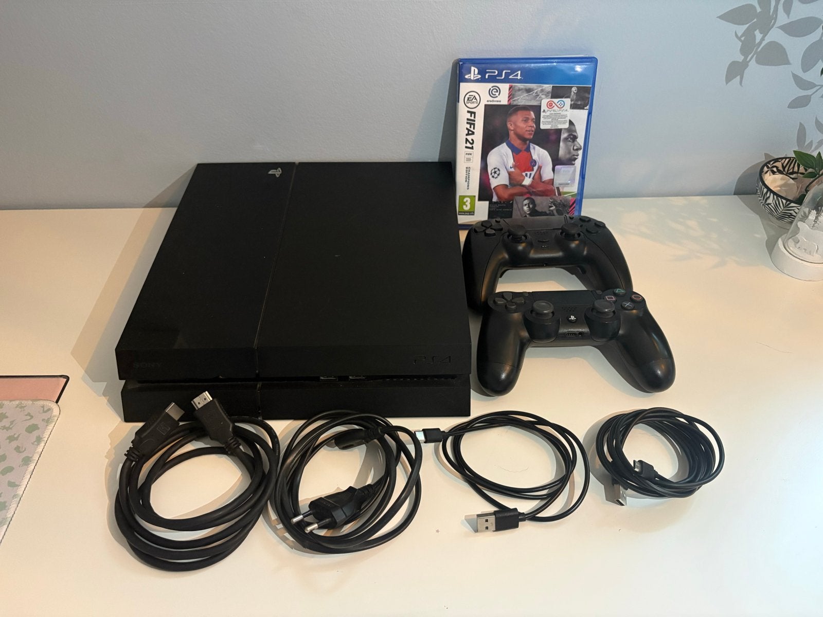 PlayStation 4, 512 GB, Ophalen, Met 2 controllers, Zo goed als nieuw, Original