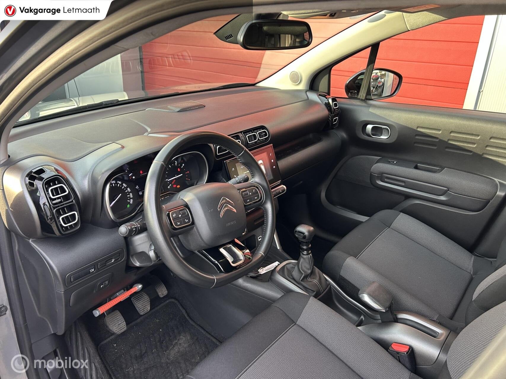 Citroen C3 Aircross 1.2 PureTech S&S Shine, Auto's, Citroën, Voorwielaandrijving, 840 kg, Gebruikt, Euro 6