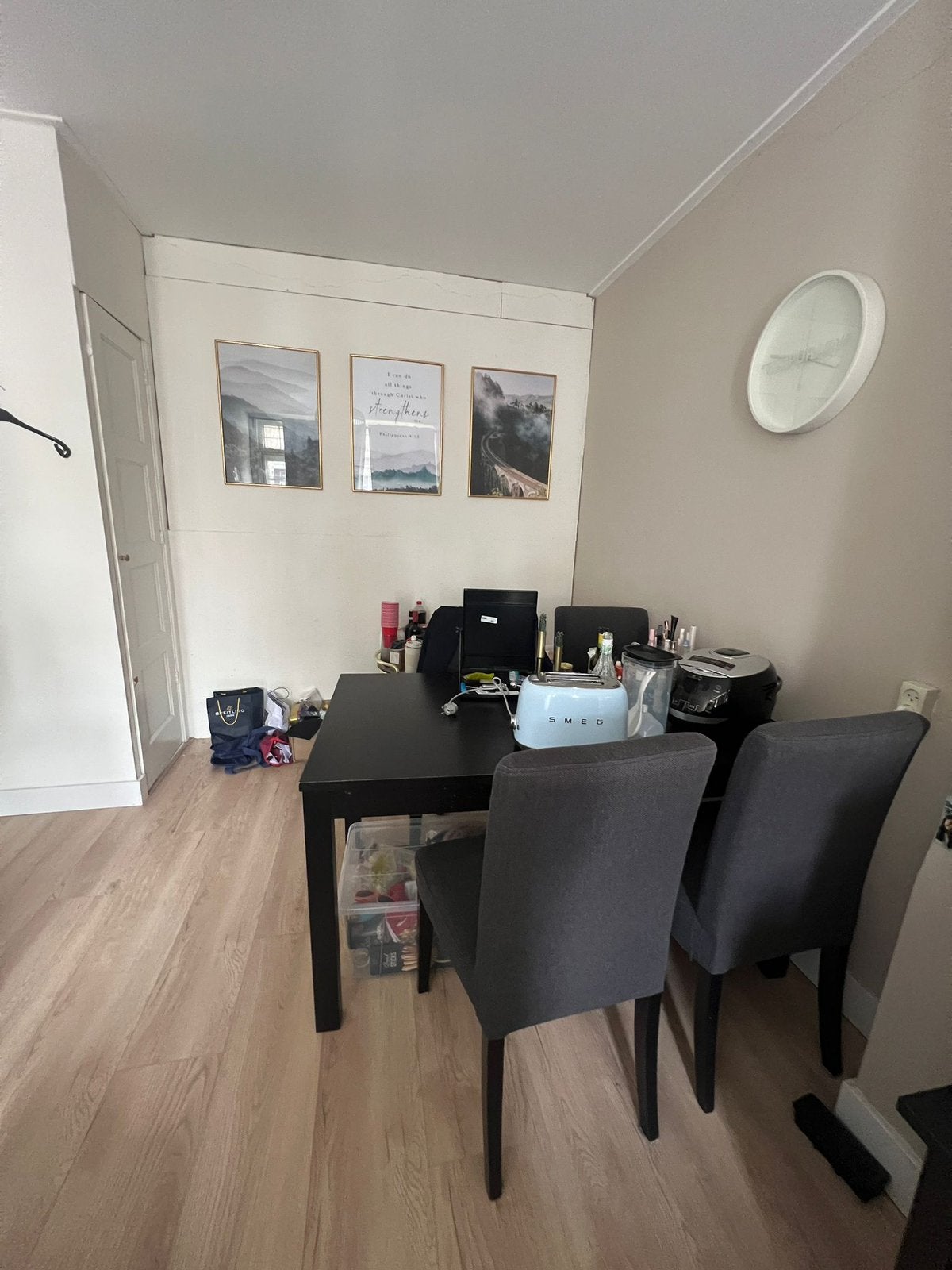 IKEA Bjursta eettafel - Zwart, uitschuifbaar met 4 stoelen, Ophalen, Gebruikt, 100 tot 150 cm, 50 tot 100 cm