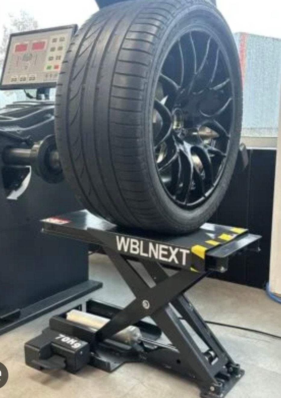 Gezocht: wiellift voor balanceermachine, Auto diversen, Ophalen, Gebruikt
