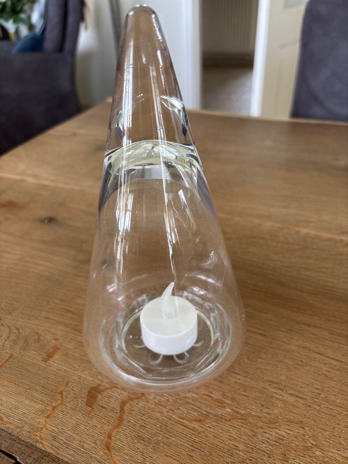 Glazen kegel met LED theelichtje - Sfeervolle decoratie, Ophalen of Verzenden, Zo goed als nieuw, Glas, Modern