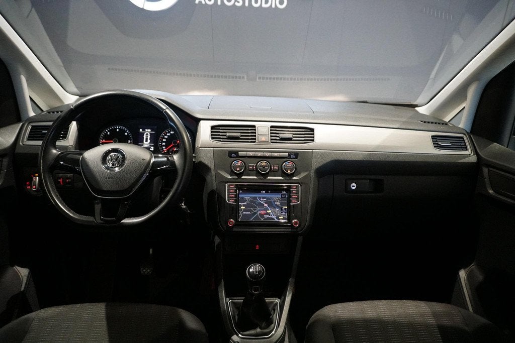 Volkswagen Caddy 2.0 TDI Comfortline + NAVIGATIE / TREKHAAK, Voorwielaandrijving, Gebruikt, 4 cilinders, Bedrijf