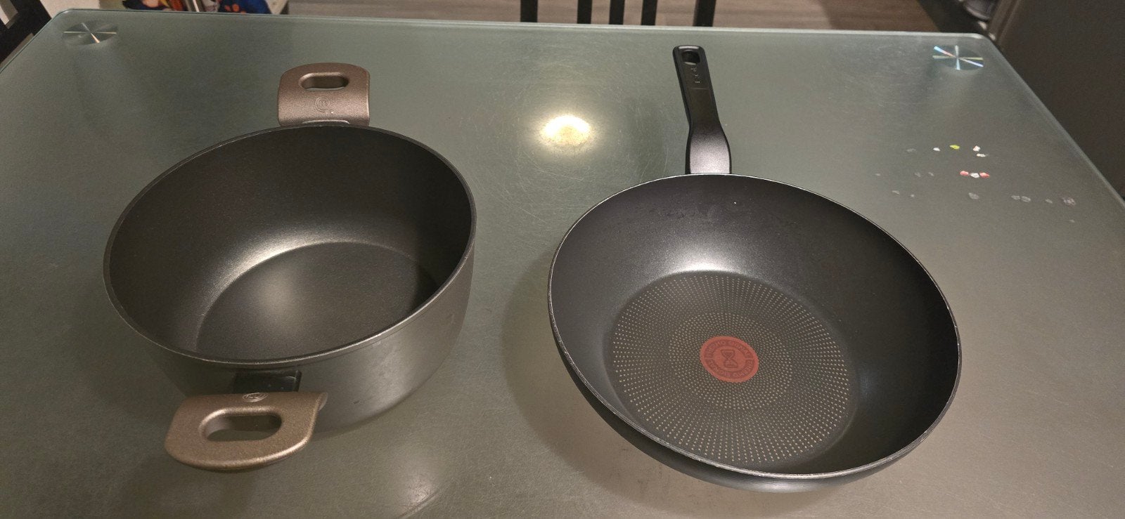 Pannenset: Masterchef braadpan en Tefal koekenpan, Ophalen of Verzenden, Gebruikt, Aluminium, Pannenset