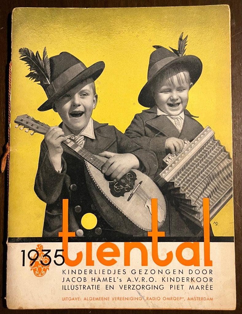 1935 TIENTAL AVRO KINDERKOOR BLADMUZIEK, Verzenden, Gebruikt, Artiest of Componist, Overige genres