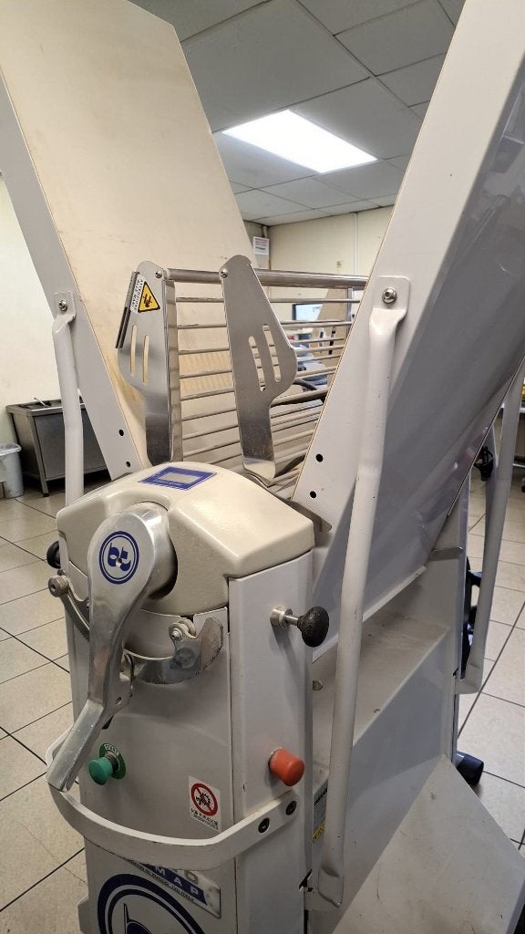 Tekno Stamap Easy uitroltafel, laminoir, Witgoed en Apparatuur, Broodbakmachines, Ophalen, Gebruikt