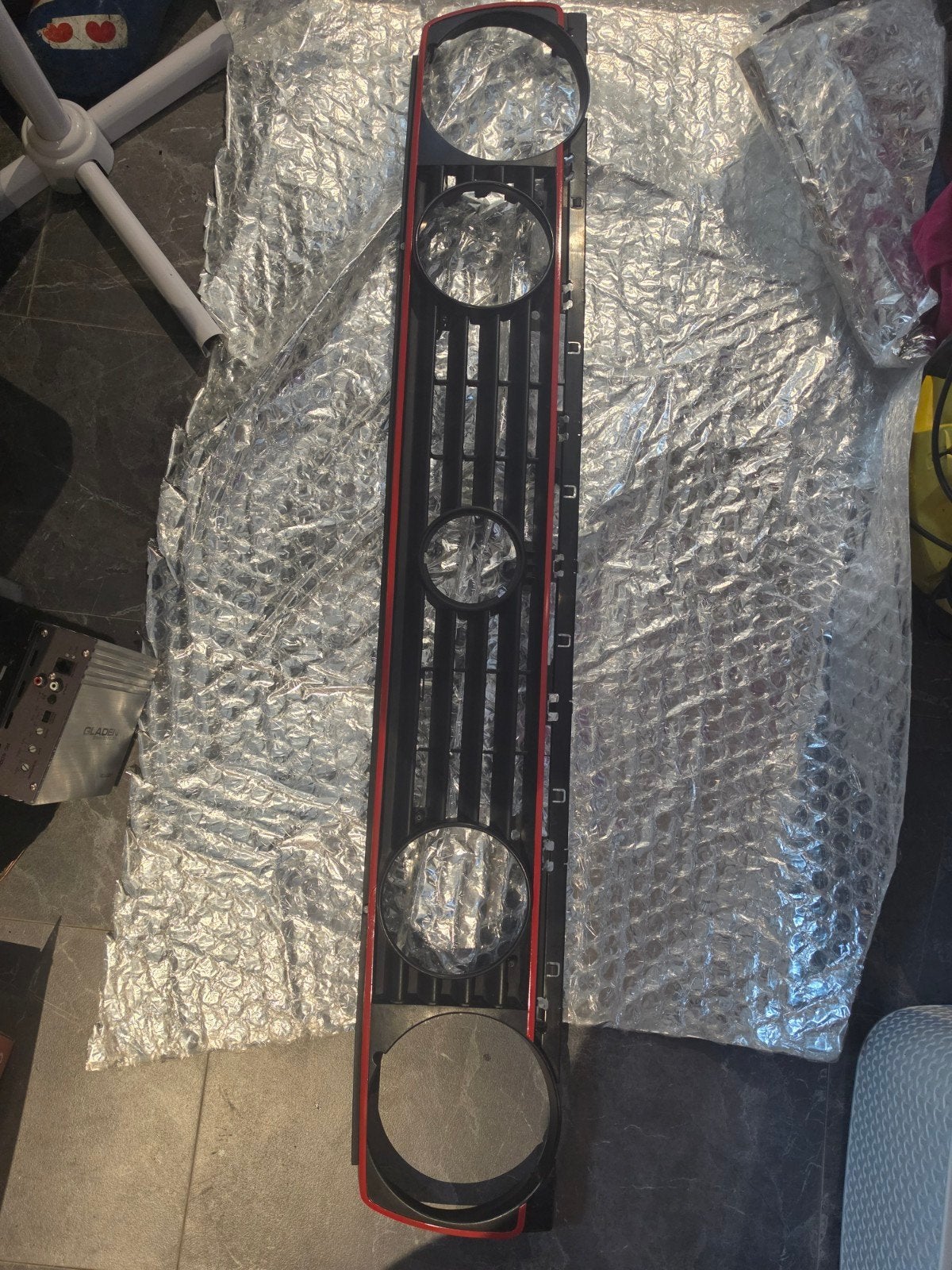 Golf 2 GTI Grill met rode lijn - recent gespoten, Ophalen, Gebruikt, Voor, Volkswagen