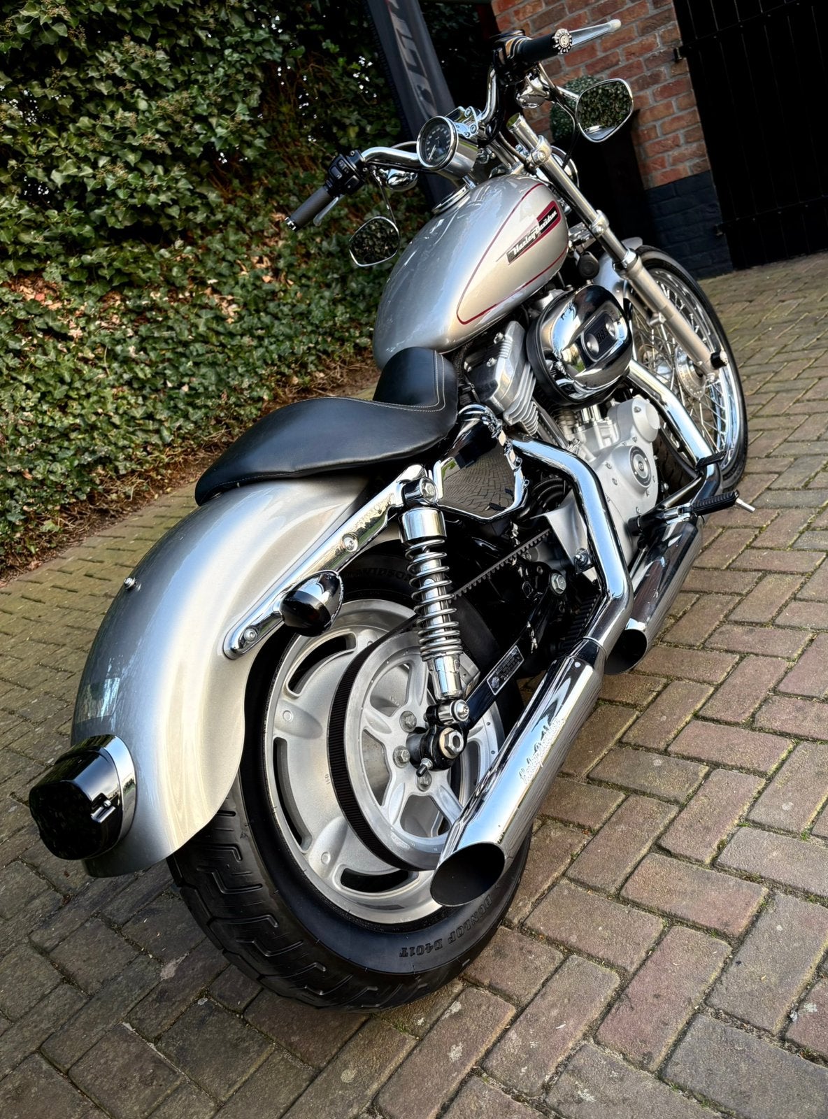 Zeer mooie Harley Davidson SPORTSTER 883 Custom 2009, 2 cilinders, Occasion, Bedrijf, Meer dan 35 kW