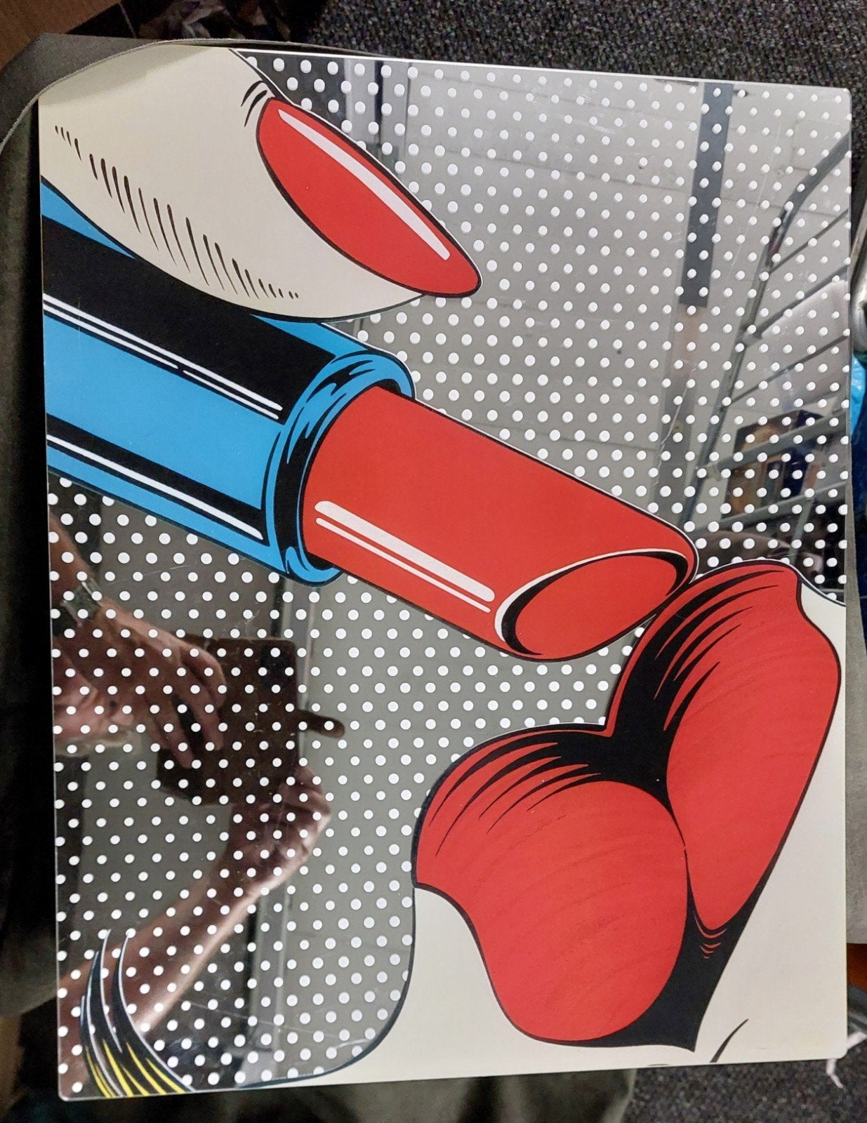 Ikea art Deborah Azzopardi : Lipstick, Figuren, Kunststof, Ophalen of Verzenden, Gemengde techniek