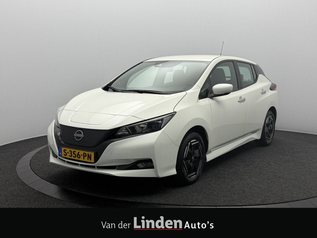 Nissan Leaf Acenta 40 kWh SOH 95,9% | Warmtepomp | Camera |, Auto's, Nissan, Stof, Gebruikt, Zwart, Wit