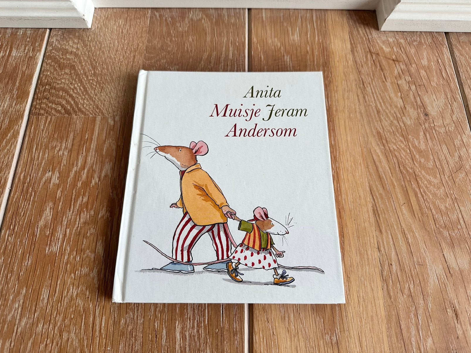 Muisje Andersom vintage muizen boekje., Ophalen of Verzenden, Gelezen, Non-fictie