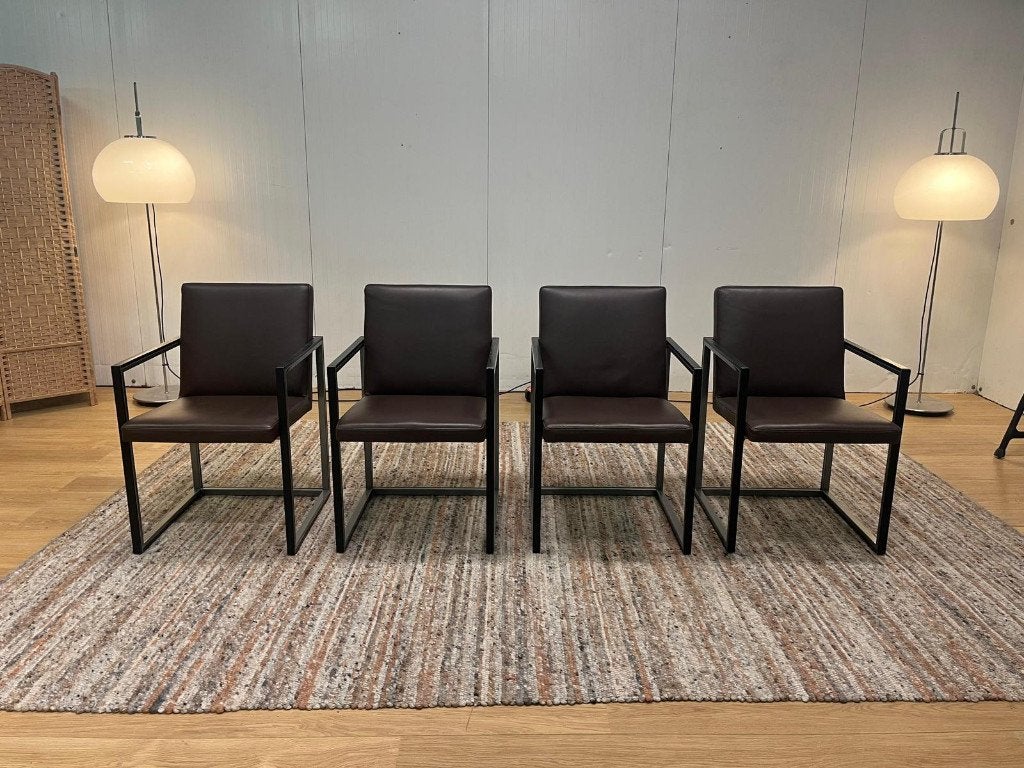 NIEUWSTAAT 4x Leolux Window Eetkamerstoel Leer, Leolux, Bruin, https://www.leolux.nl/, Design Stoelen Leolux