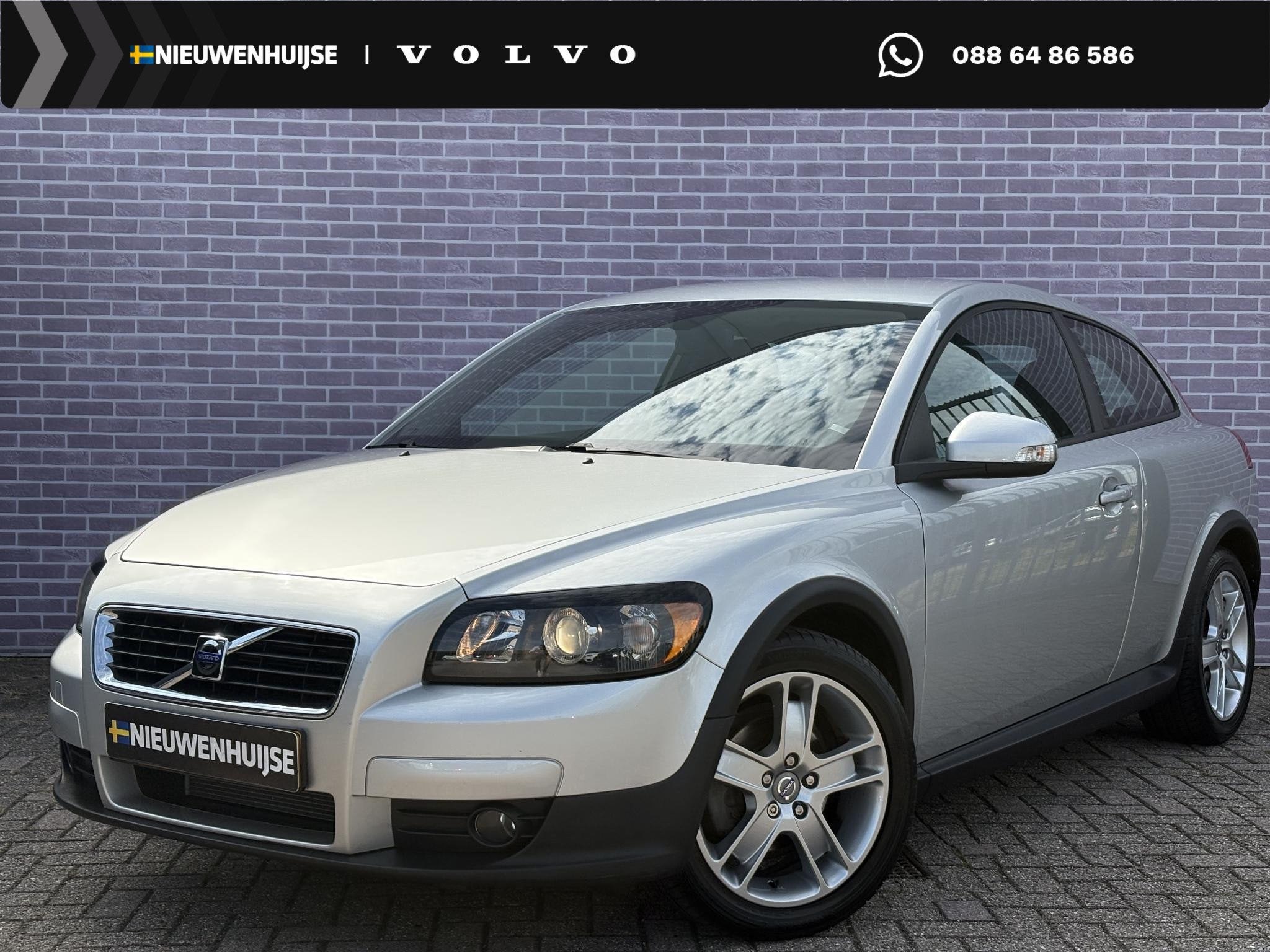 Volvo C30 1.8 Sport | Unieke kilometerstand| Bluetooth | Spo, Gebruikt, Zwart, 4 stoelen, Bedrijf