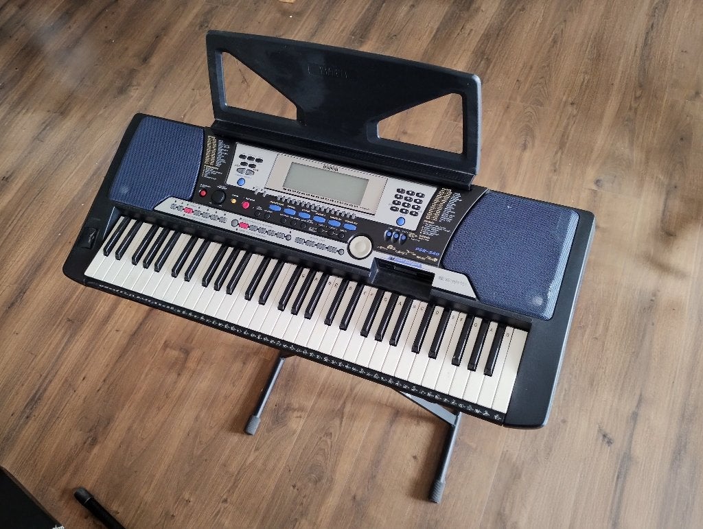 keyboard (met diverse accessoires), Muziek en Instrumenten, Keyboards, Ophalen, Yamaha, Met standaard, 61 toetsen