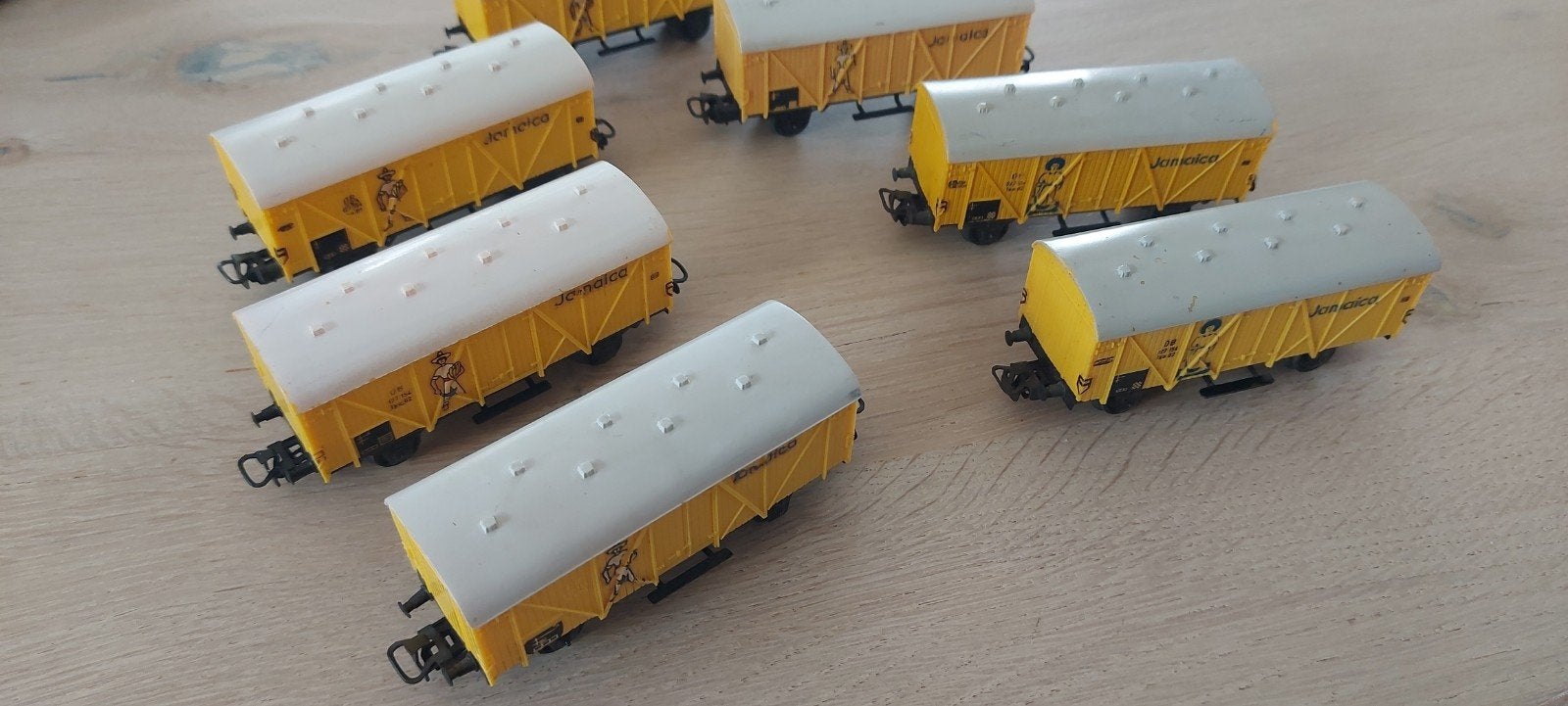 7 Märklin DB/Jamaica bananenwagens artnr 4509, Wisselstroom, Wagon, Ophalen of Verzenden, Zo goed als nieuw