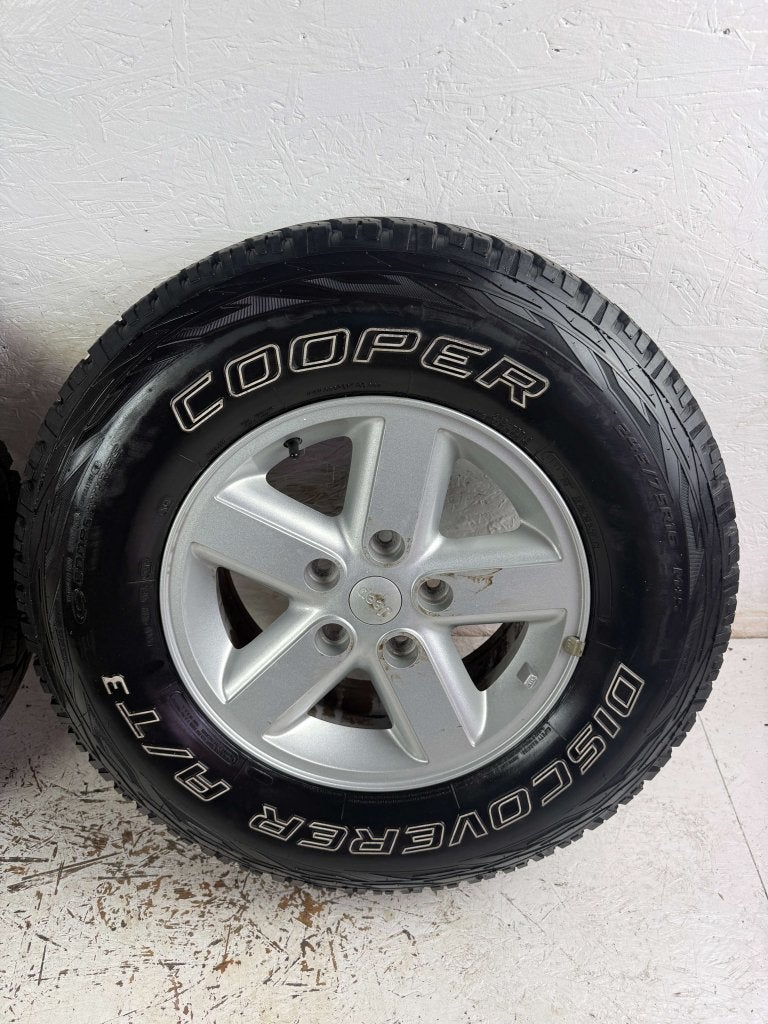 Originele Jeep Wrangler JK velgen 16" 5x127 all-season 10mm!, Auto-onderdelen, Niet ingevuld, 16 inch, Banden en Velgen, Niet ingevuld