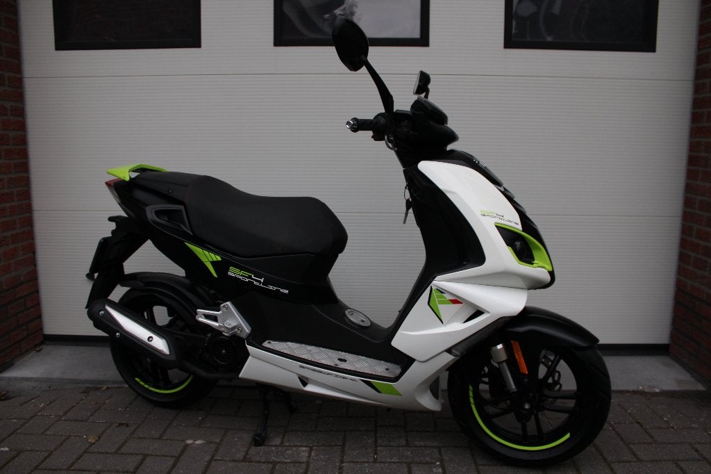 Peugeot Speedfight 4 /2022/ slechts 9.500 km Nieuwstaat, Ophalen, Maximaal 45 km/u, Zo goed als nieuw, Speedfight