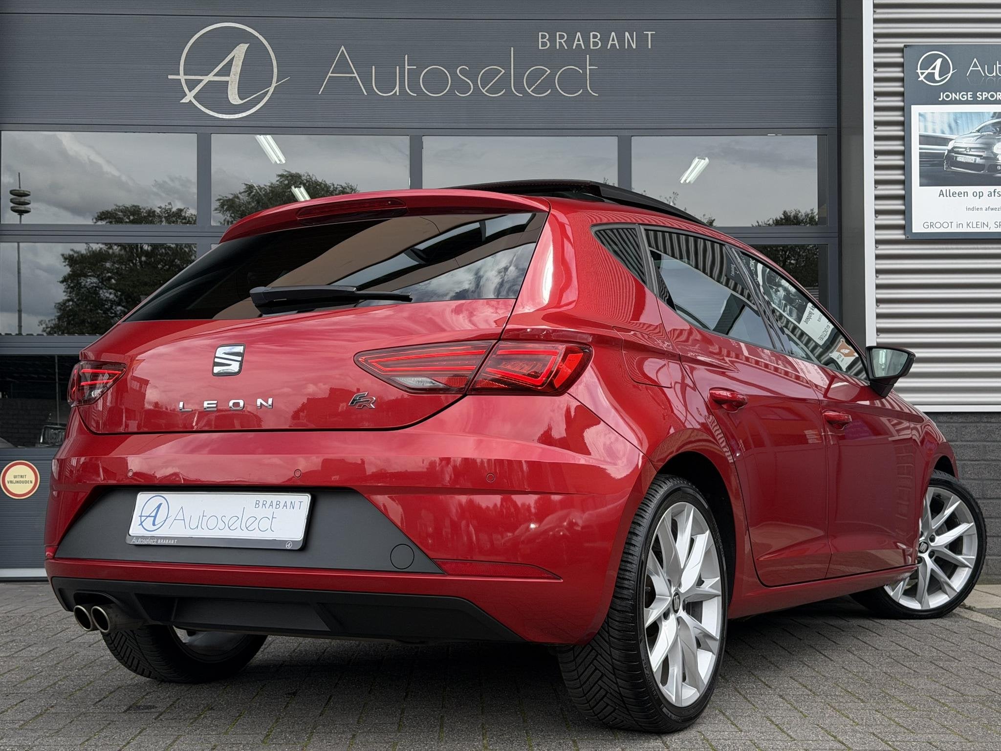 SEAT Leon 1.5 TSI FR Pano | Virtual | 1e eigenaar, Auto's, 4 cilinders, 150 pk, Alcantara, Bedrijf