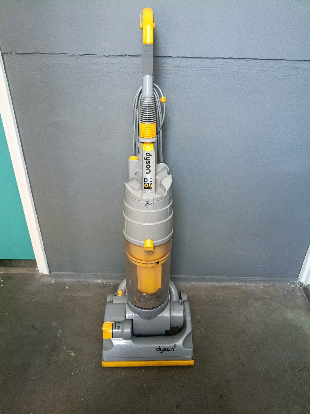 Dyson DC04 Stofzuiger - Krachtige en Betrouwbare Reiniging, Witgoed en Apparatuur, Stofzuigers, Gebruikt, Ophalen of Verzenden