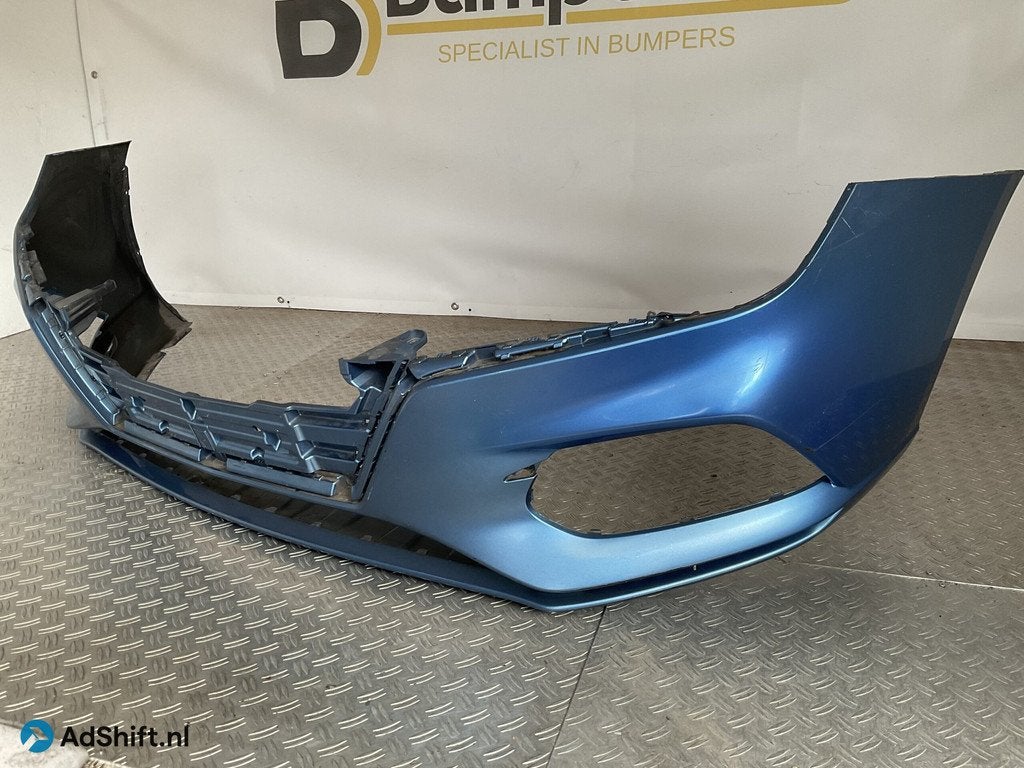 Bumper MG MG5 20-24 P10325882 Voorbumper B9-15872z, Bumper
