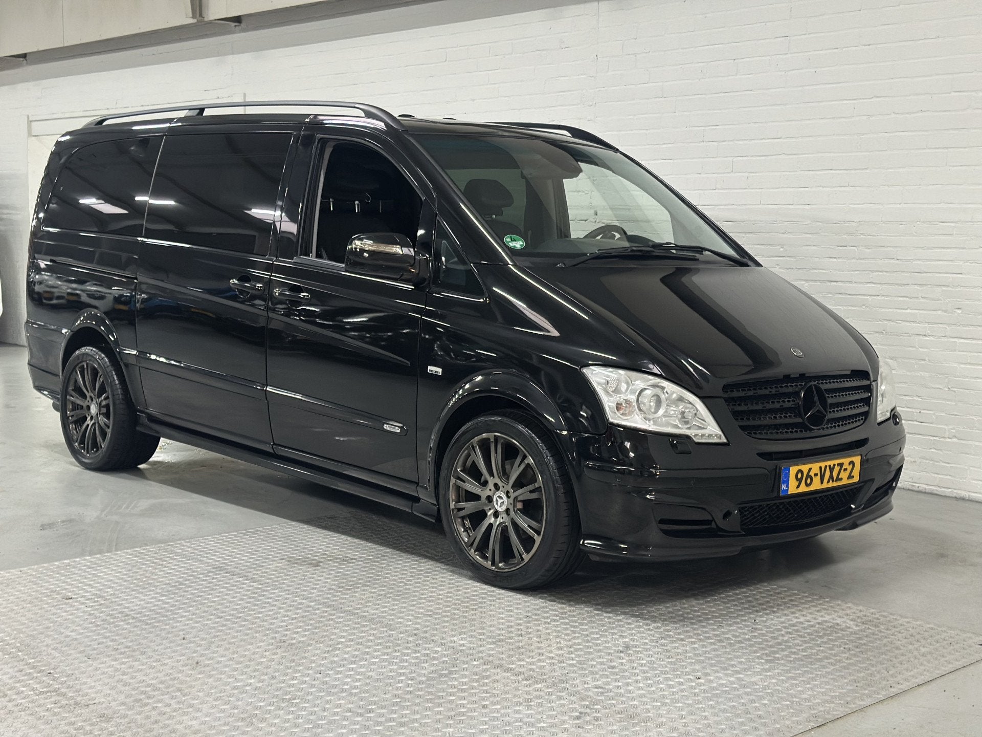 Mercedes-Benz Viano BRABUS 3.0 CDI DC Ambiente Lang VOLLE OP, Automaat, Achterwielaandrijving, 4 stoelen, Bedrijf