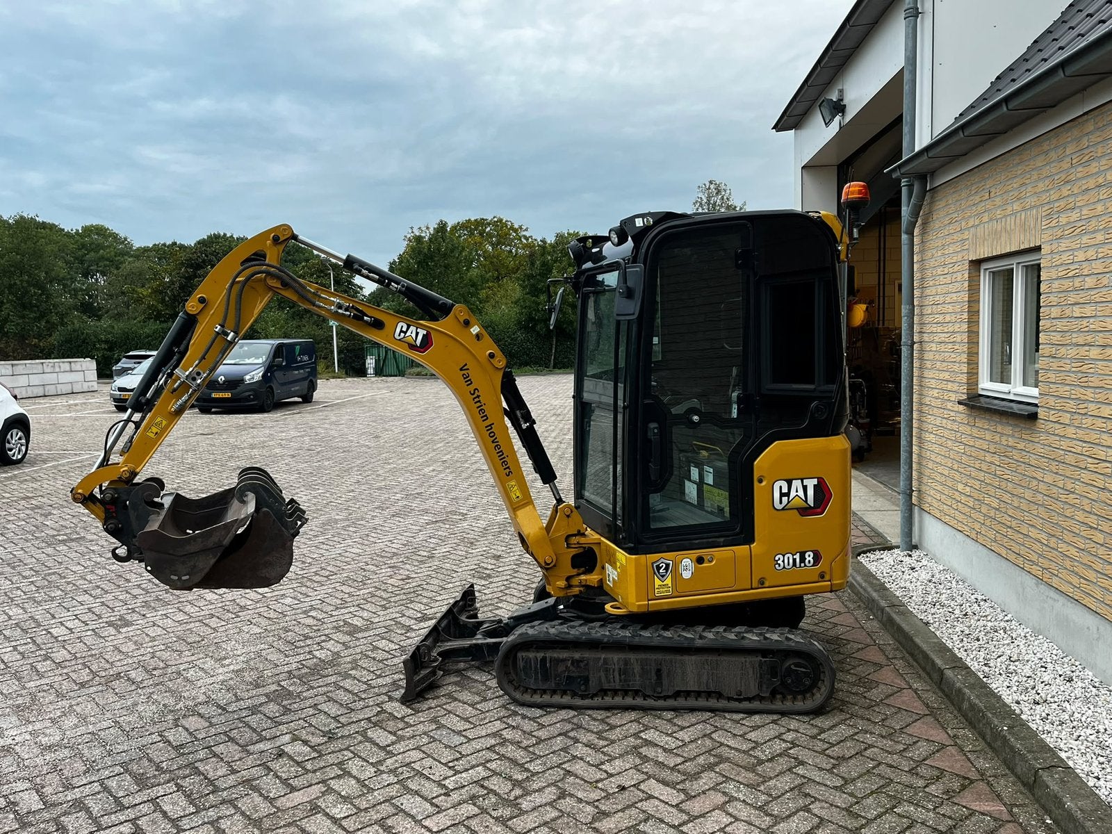CAT 301.8 Minigraver | 2020 | 1.354 uur | 3 bakken, Ophalen, Graafmachine