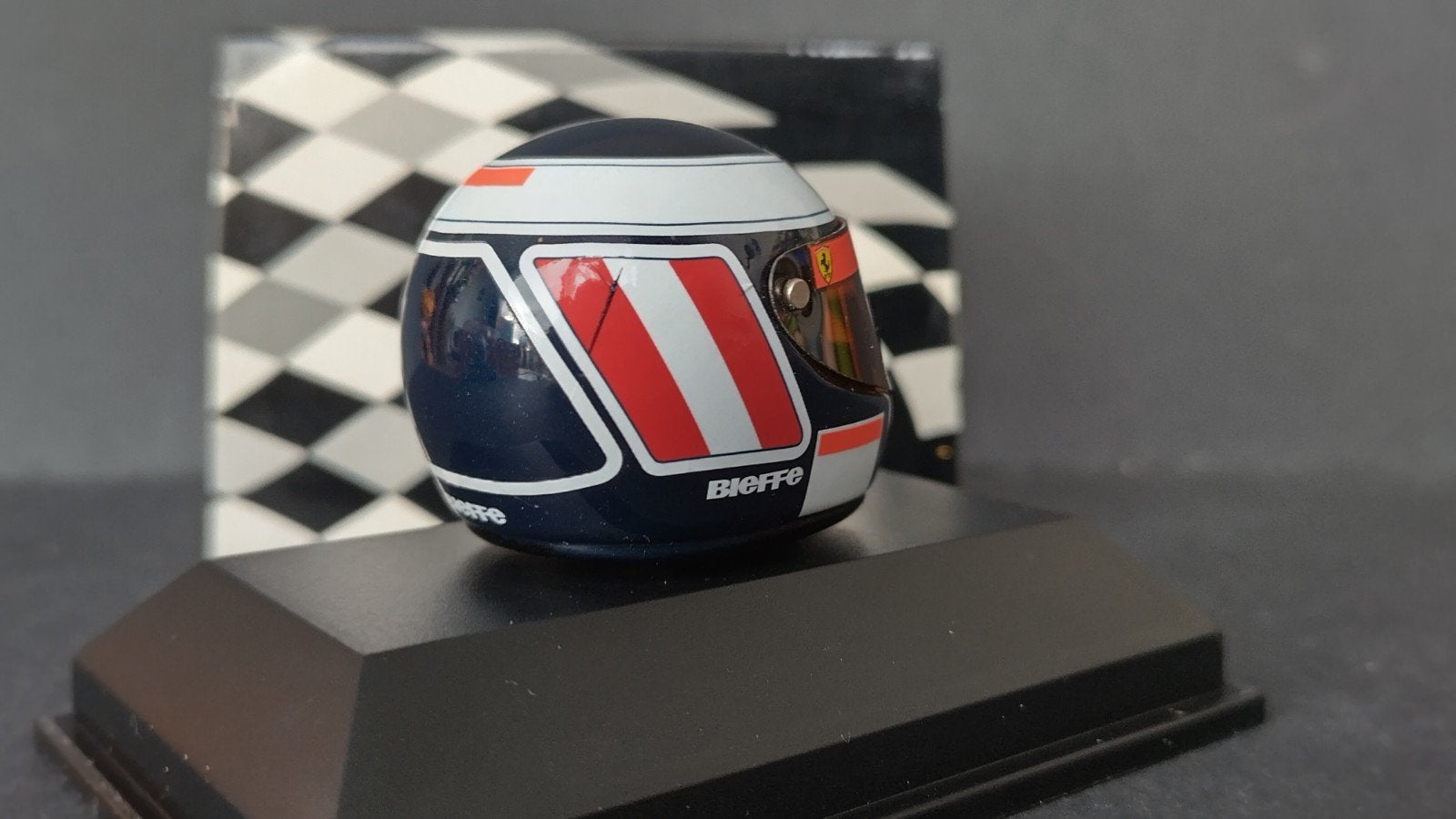 Helm Gerhard Berger Ferrari 1;8 Minichamps Pol, Hobby en Vrije tijd, Modelauto's | 1:5 tot 1:12, .., Verzenden, Nieuw, 1:5 t/m 1:8