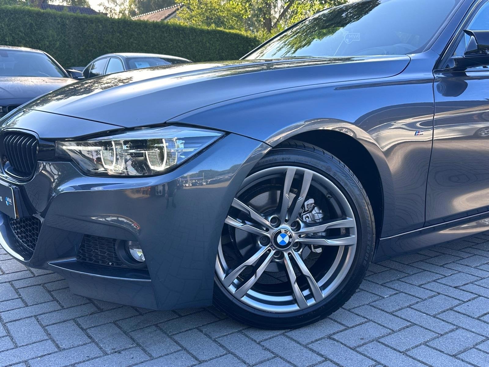 BMW 3-serie Touring 318i Edition M Sport Shadow Executive|18, Auto's, Automaat, Gebruikt, 1465 kg, 3 cilinders
