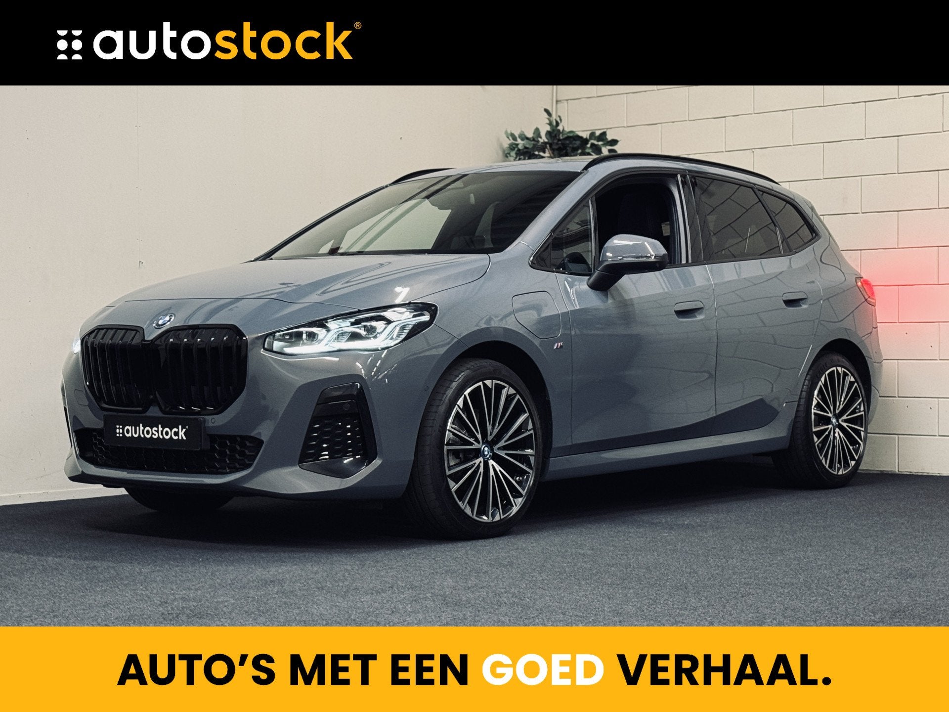 BMW 2 Serie Active Tourer 225e xDrive M-Sport | 19" | Panora, Auto's, Automaat, Dealer onderhouden, Gebruikt, Met garantie (alle)