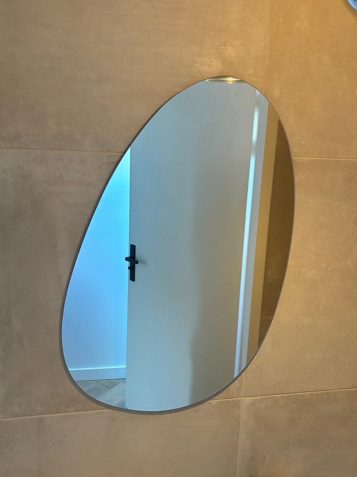 Spiegel met 2 ophangsets - Ovaal/Organisch design, 100 tot 150 cm, Nieuw, Ophalen of Verzenden, Ovaal