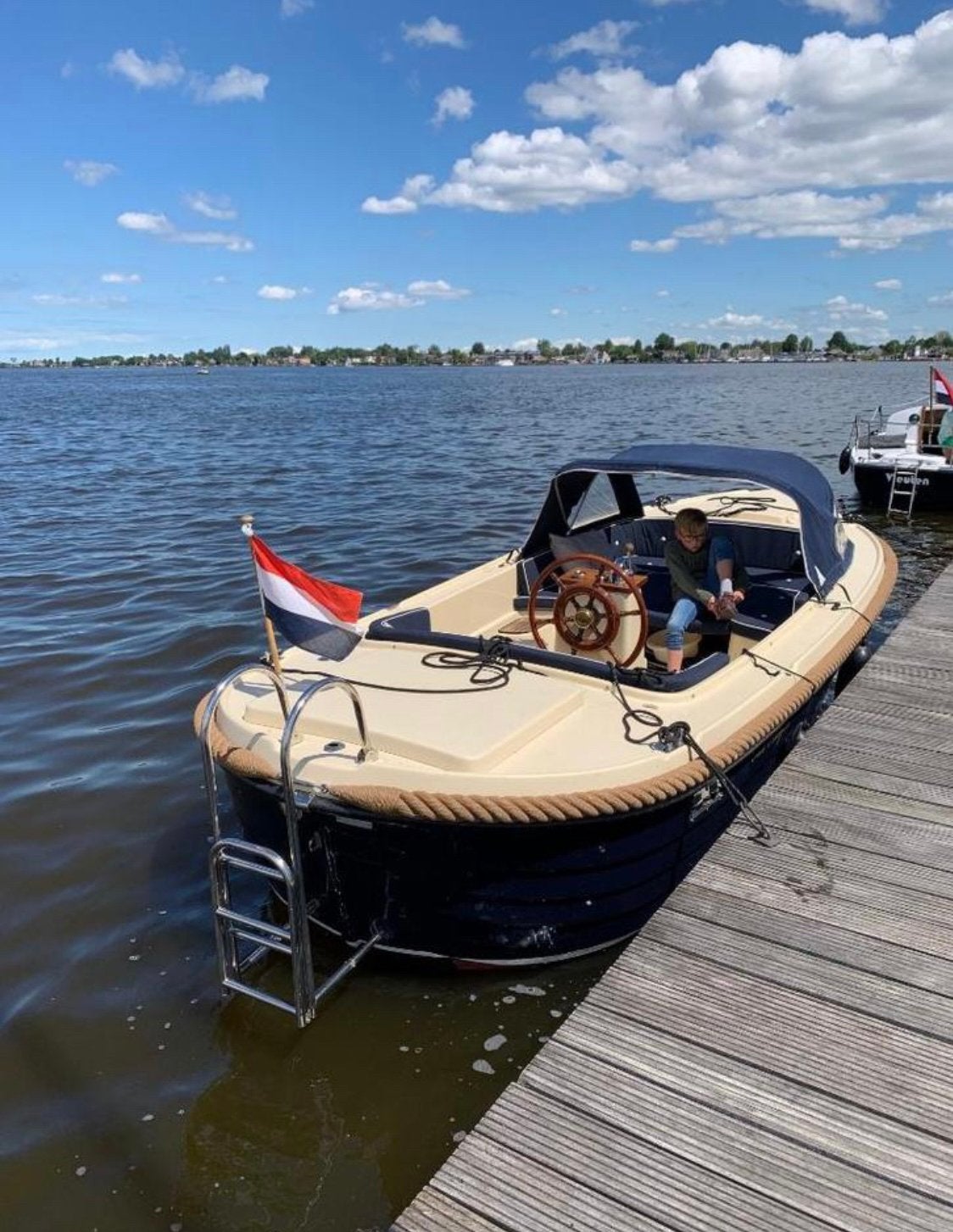 Oud Huijzer 560 sloep + nieuwe 20PK Tohatsu in bun, Watersport en Boten, Sloepen, Ophalen, Tender, 2 m, Rondzit