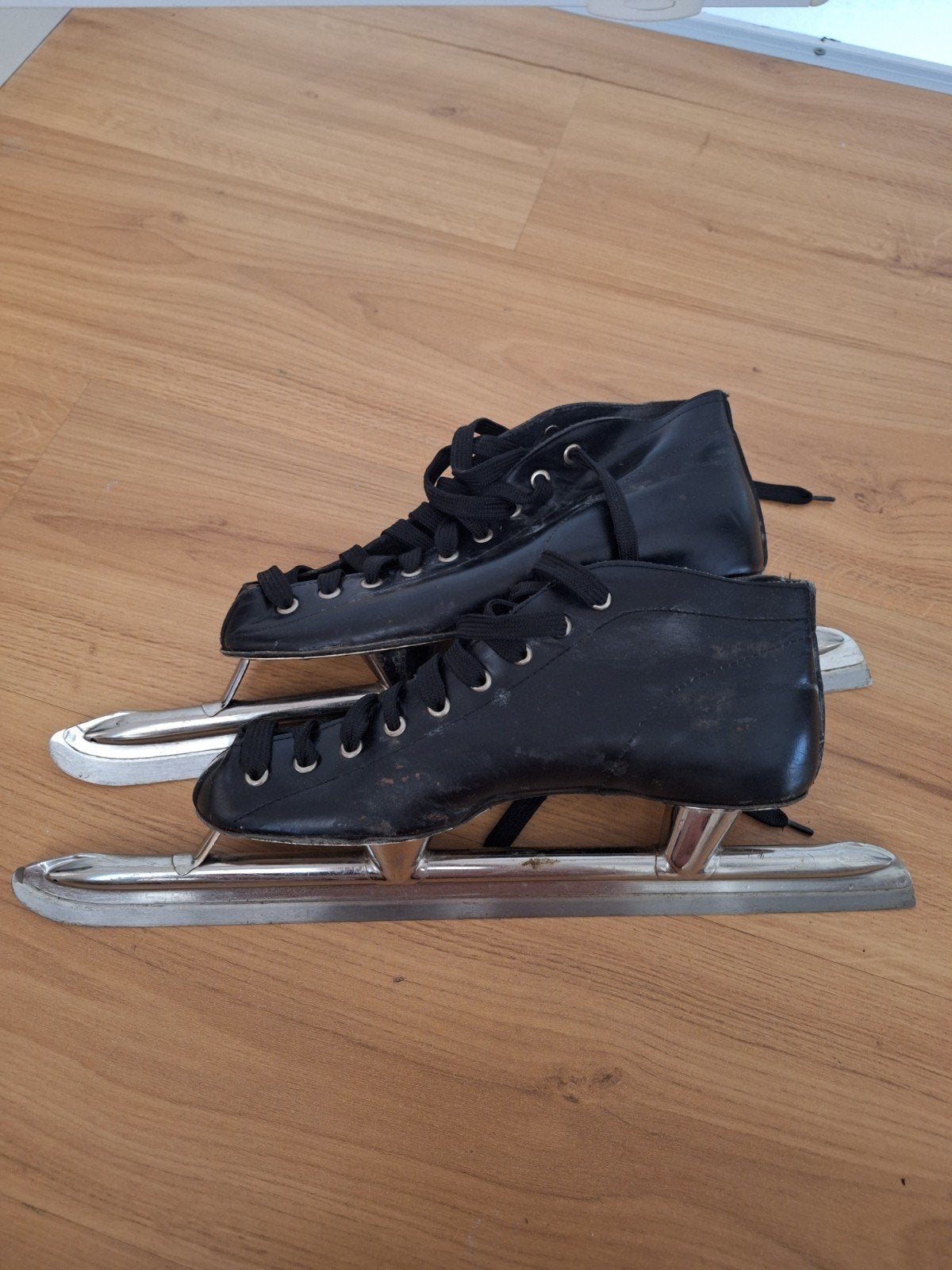 Zwarte kunstschaatsen maat 40 - Gebruikt, Sport en Fitness, Ophalen of Verzenden, Gebruikt, Kunstschaatsen, Overige merken