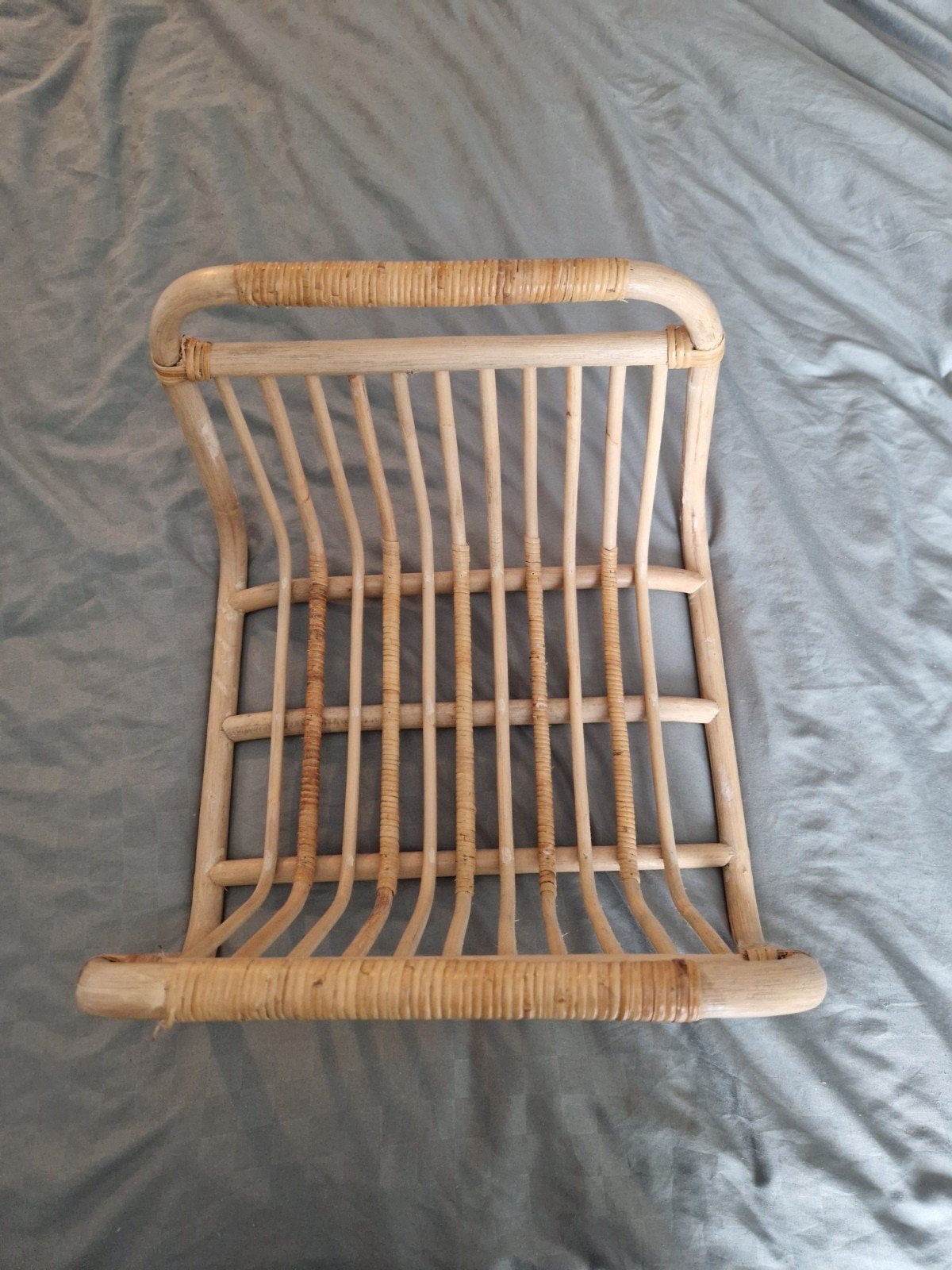 Rotan lectuurbak / tijdschriftenrek, Huis en Inrichting, Woonaccessoires | Krantenbakken en Lectuurbakken, Ophalen of Verzenden