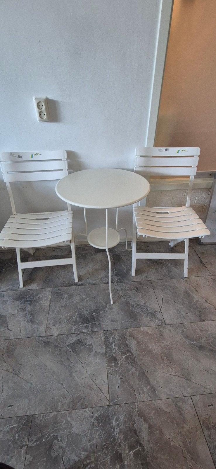 Witte bistro set - tafel met 2 stoelen, Tuin en Terras, 2 zitplaatsen, Overige materialen, Gebruikt, Ophalen of Verzenden