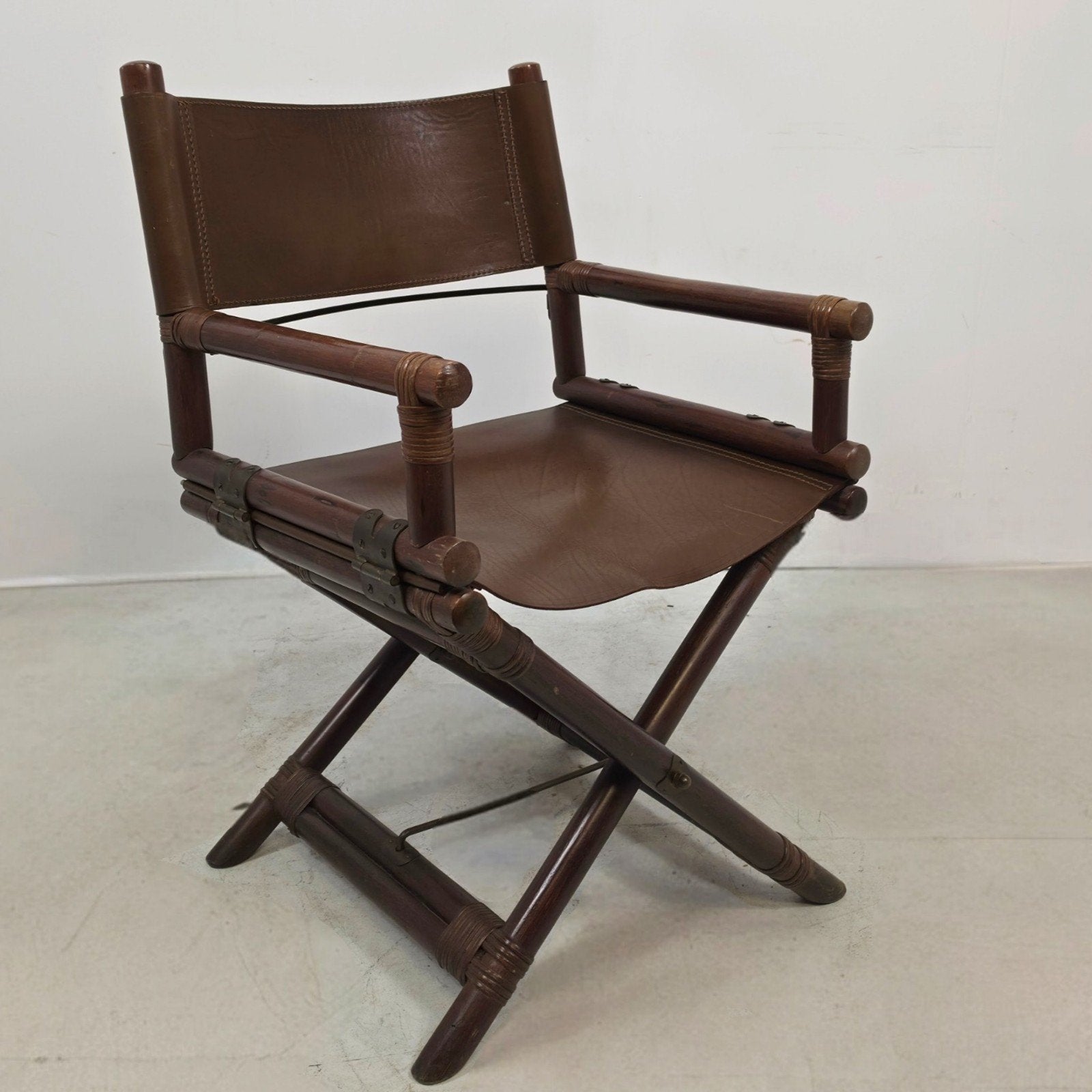 Lyda Levi McGuire director chair 60s rotan zadel leer, Huis en Inrichting, Ophalen, Gebruikt, Bruin, Eén