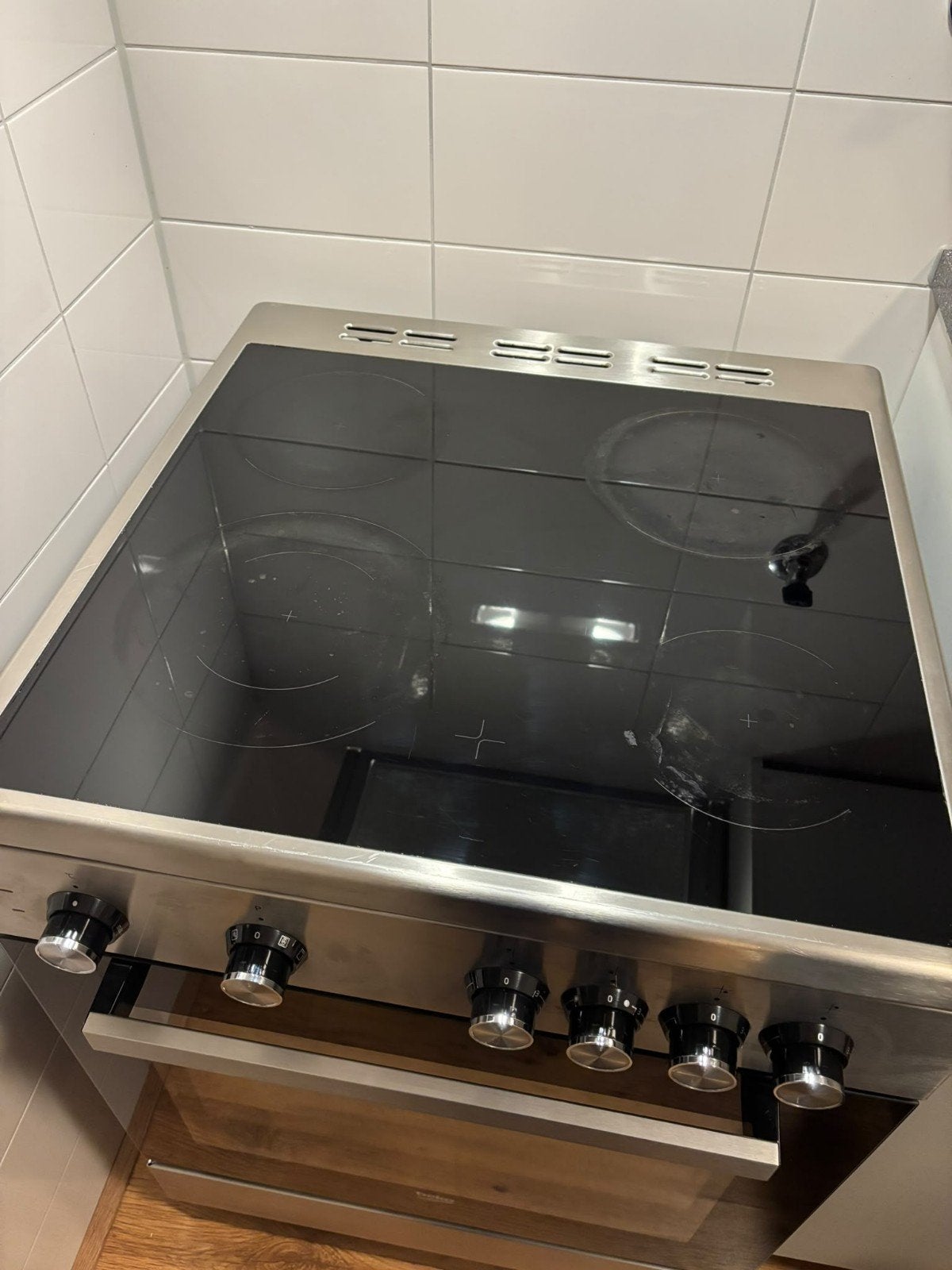 Beko Vrijstaand Keramisch Fornuis met Oven, Witgoed en Apparatuur, Ophalen, Gebruikt, Hete lucht, 60 cm of meer
