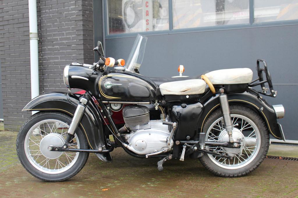 Mz Es 250/1, Overig, 250 cc