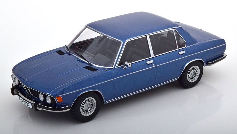 BMW E3 3.0S KKDC180406 1:18, Overige merken, Auto, Nieuw, Ophalen of Verzenden