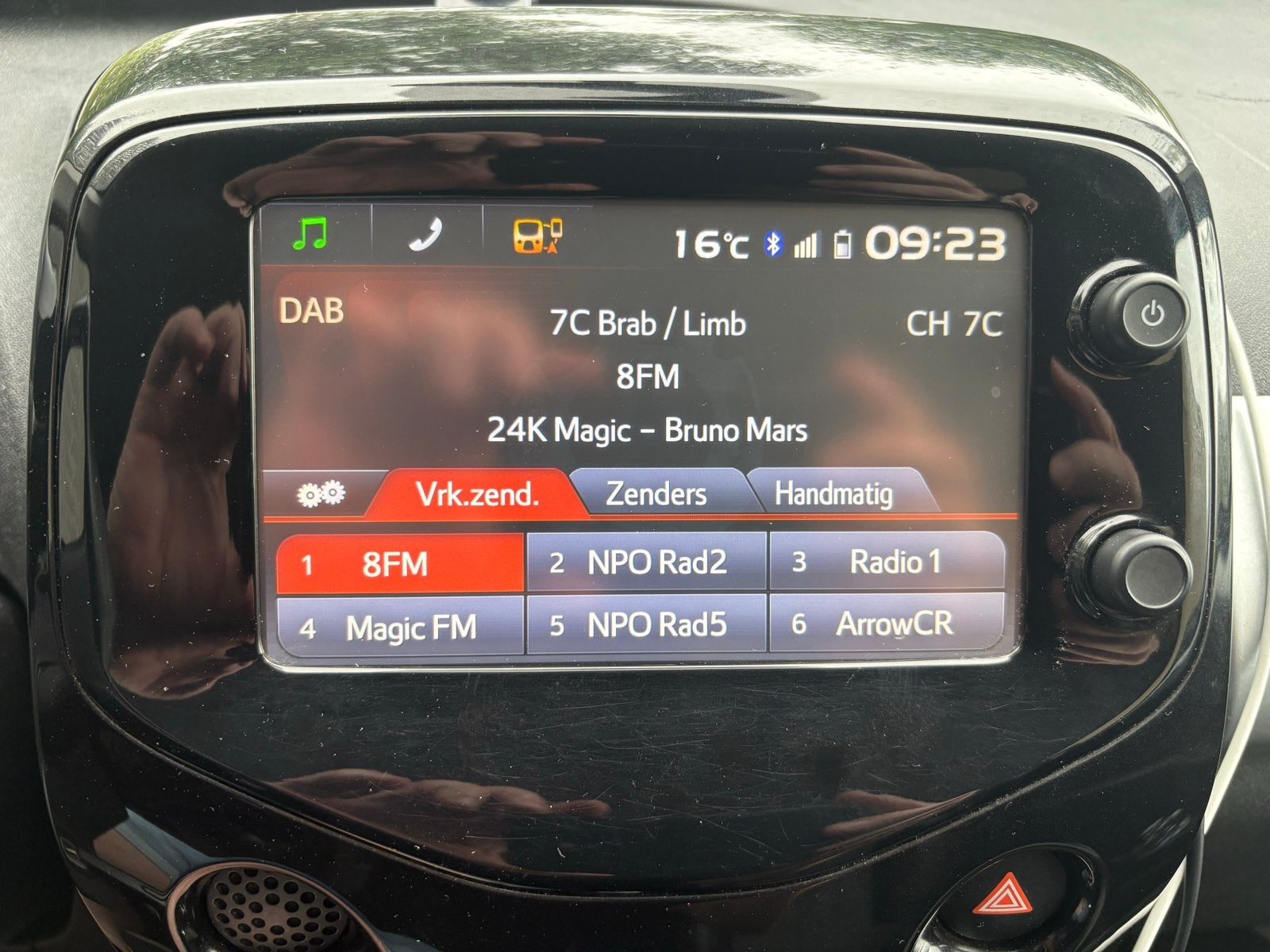 Toyota Aygo Multimedia Systeem DAB Bluetooth USB, Auto diversen, Autoradio's, Gebruikt, Ophalen