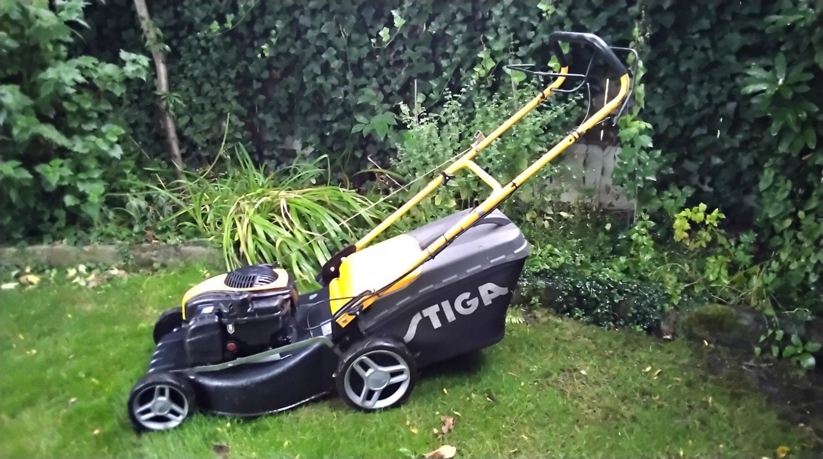 Hele Nette Stiga 48 SB Type CHL 484WS Grasmaaier Motormaaier, Ophalen, Cirkelmaaier, Stiga, Zo goed als nieuw