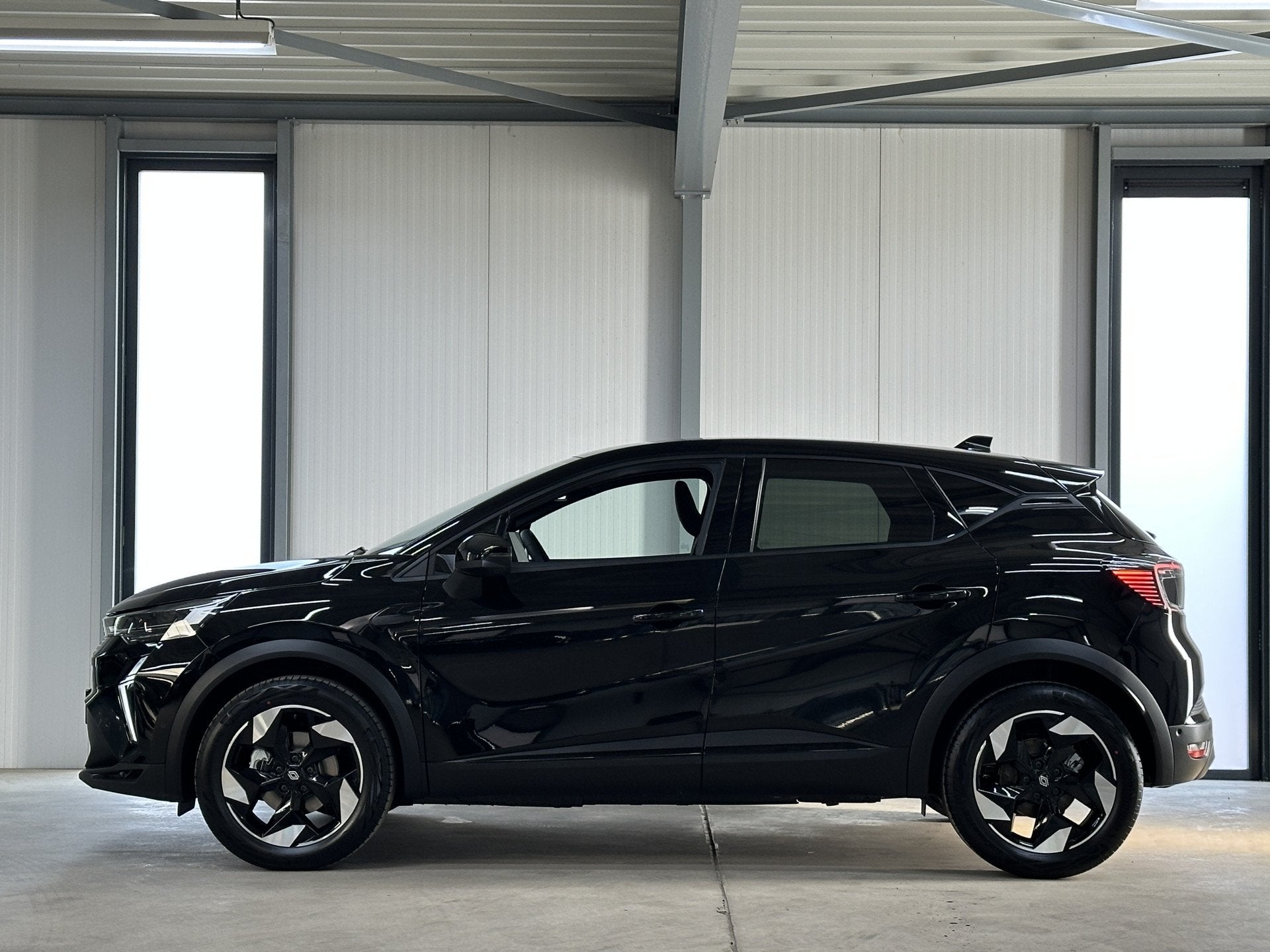 Renault Captur 1.8 E-Tech full hybrid 160 techno | Winter Pa, Auto's, Stof, 4 cilinders, 160 pk, Bedrijf